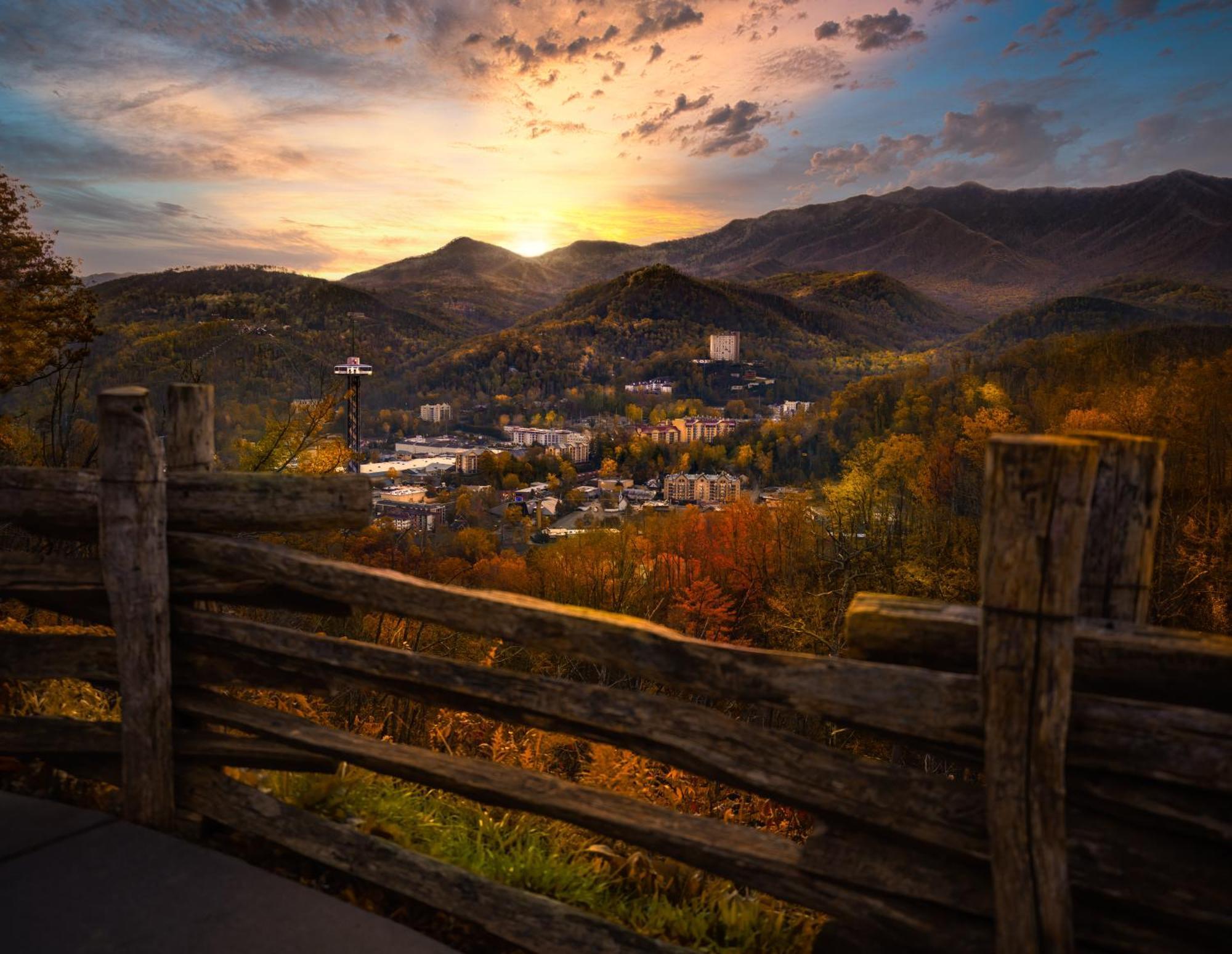 The Mason Jar, Hot Tub, Wifi, 1089 Free Tickets Each Paid Day, Dollywood And More! Pigeon Forge Buitenkant foto